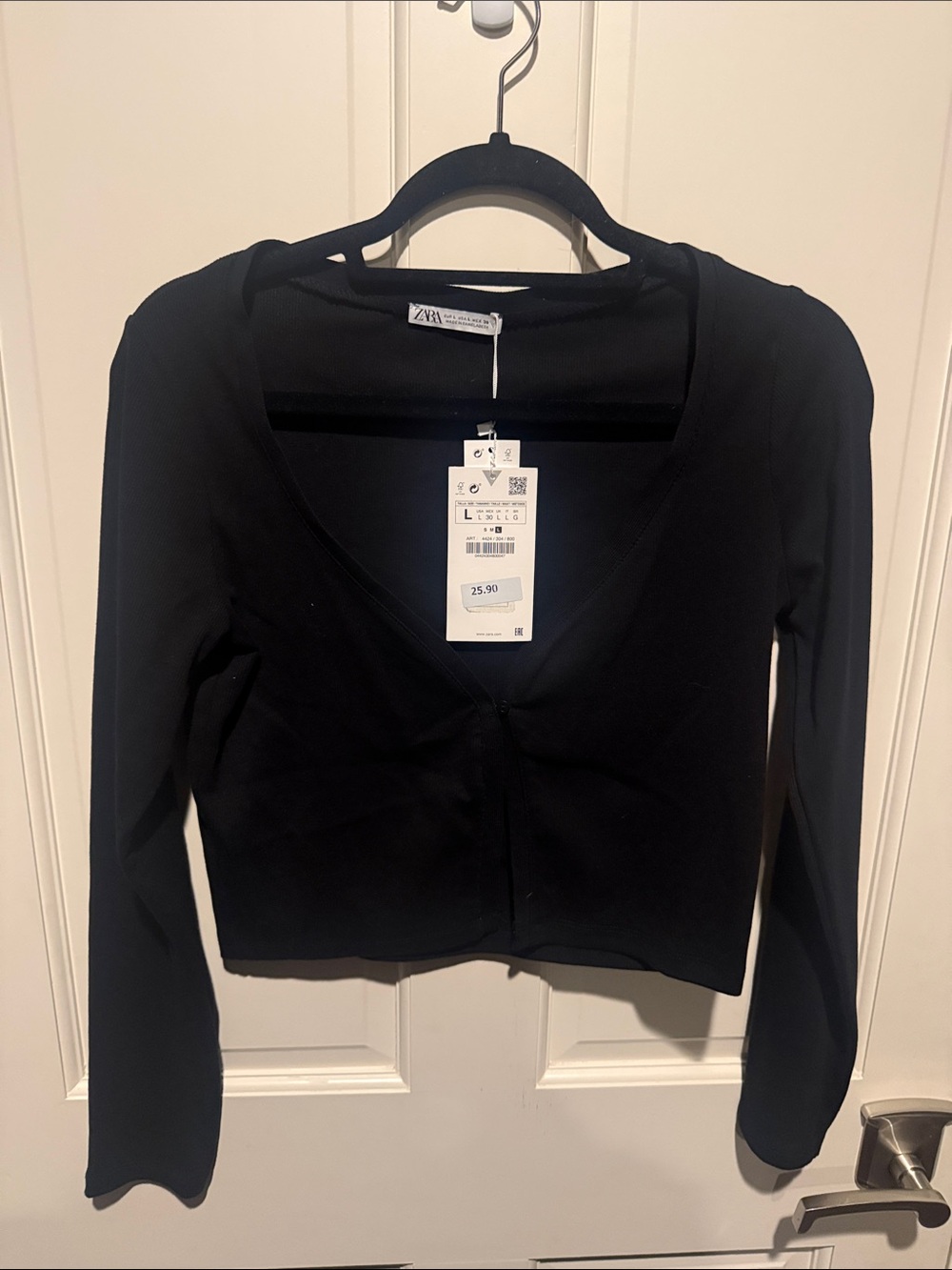 ZARA Black Long-Sleeve Cropped V-Neck Cardigan